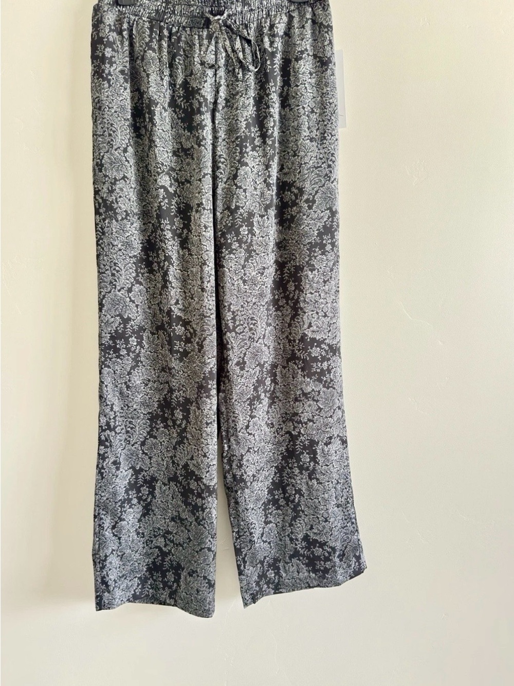 NWT Size Small Rafaella Pull-On Drawcord Waist- Wide  Leg Pants